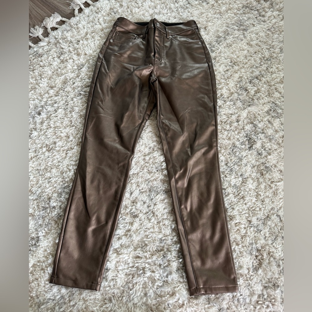 Skinny high rise faux leather pants ✨